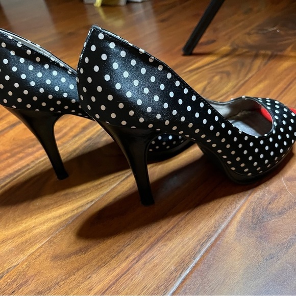 Rampage gracee play form polka dot black and white heels, size 9m - Picture 6 of 7